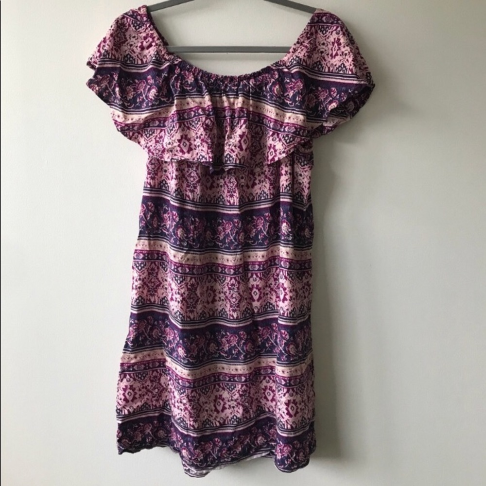 Off Shoulder Patterned, Flowy Dress Sz. L